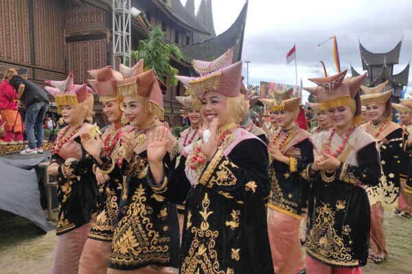 Festival Budaya di Sumatera, Menampilkan Tradisi Lokal Festival Budaya